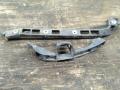 puskurin kiinnitysmuovi taka oikea 24401426 Opel Vectra 2.2 -05 sedan ZCF69/270 