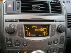 Kuva 1: radio, Toyota Verso 2.0 D-4D