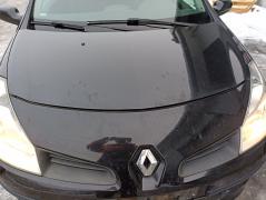 Kuva 1: konepelti, Renault Clio 1.6