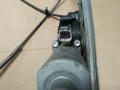 lasinnostin + moottori vasen etu  Peugeot 206+ 1.4 4D Hatchback -10