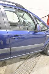 Kuva 1: oikea etuovi, Suzuki SX4 (GY) 1.9 DDiS 4x4 2008 120hv