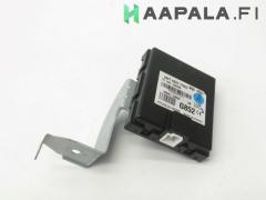 Kuva 1: ohjausboksi TPMS, Hyundai i20 1.2i 16V 5 HB