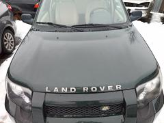 Kuva 1: konepelti 2004, Land Rover Freelander