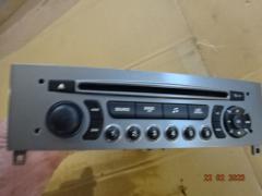 Kuva 1: radio cd dvd, Peugeot 308 1,6 16V