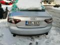 takavalo vasen (luukkuun tuleva)  Audi A5 quattro 