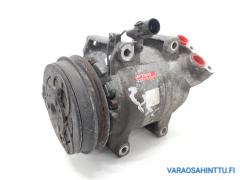 Kuva 1: ilmastoinnin kompressori, Mitsubishi L200 2,5DI-D 4x4 -06