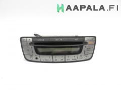 Kuva 1: radio, Toyota Aygo 1.0 VVT-i 5 HB