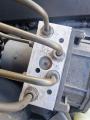 abs yksikkö 0 265 223 001 BMW 5-sarja E39 520 i 2002 170hv
