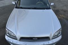 Kuva 1: konepelti, Subaru Legacy III StW 2.0 2003 125hv