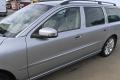 Kuva 2: vasen etuovi, Volvo V70 II 2.4 D5 2007 185hv