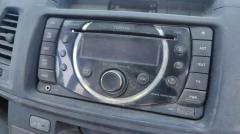 Kuva 1: radio cd dvd, Toyota Hilux 2.5 D-4D 44