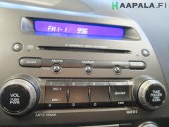 Kuva 1: radio, Honda Civic (FD) 1.8i-VTEC Sed