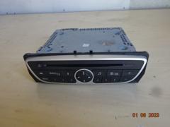 Kuva 1: radio cd dvd, Renault Mgane III Grandtour 1,4 TCE