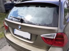 Kuva 1: takaluukku kombi farmari, BMW 320D E91 -06