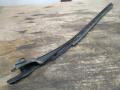 tuulilasin kehyslista oikea 8200699928 Renault Clio 1.1 STW -10 