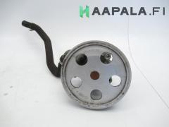 Kuva 1: ohjaustehostin pumppu, Audi A4 (8E) 2.0i 20V Sed