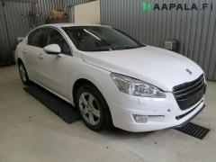 Kuva 1: tuulilasin pystylista oikea, Peugeot 508 1.6 THP Sed