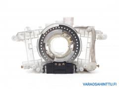 Kuva 1: anturi ratin asentotunnistin, Toyota Landcruiser 300 3.0 D-4D 5D J120 -04