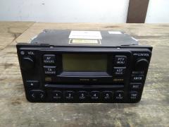 Kuva 1: radio cd soitin 58801, Toyota RAV4 2.0 4x4 -01 ACA21L-AWMNKW