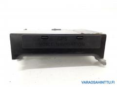 Kuva 1: gps navigaattori, Toyota Landcruiser 300 3.0 D-4D 5D J120 -04