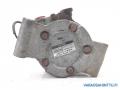 Kuva 4: ilmastoinnin kompressori, Toyota Hilux 2.5 D-4D 4x4 -06