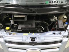 Kuva 1: moottori diesel, Ford Transit 2.2 TDCi 300M Medium Van (etuveto)