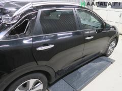 Kuva 1: oikea takaovi, Kia Niro 1.6i GDI Hybrid