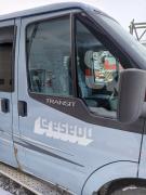 Kuva 1: oven kolmioikkuna etu oik, Ford Transit 2.2 TDCI Lectica