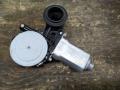 lasinnostimen moottori oikea etuovi 85710-42070 Toyota RAV4 2.0 D4D -05 CLA21L-AWMNYW