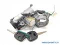 ohjaus/virtalukko 45280-02010, 89783-02010, 89073-05011 Toyota Avensis farmari 1.8 aut. -02 