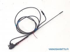 Kuva 1: radioantenni, Toyota Avensis farmari 1.8 aut. -02