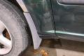 lokasuoja etu  vasen  Nissan X-trail (T30) 2.0 4x4