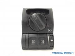 Kuva 1: katkaisija valo, Opel Omega B 2,2DTI 16V sedan -02