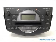 Kuva 1: radio, Toyota RAV4 2,2D-4D 5D -08