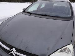 Kuva 1: konepelti, Citroen C5 1.8 LB -03