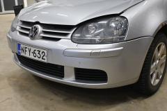 Kuva 1: puskuri etu, Volkswagen Golf V 1.6 2004 bensa