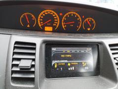 Kuva 1: monitoiminytt, Nissan Primera 1.6