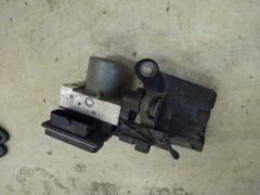 Kuva 1: abs hydraulikoneisto, Mercedes-Benz E 250 -11