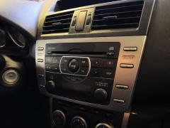 Kuva 1: radio cd dvd, Mazda 6 2.0D farm. -08