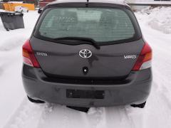 Kuva 1: takapuskuri, Toyota Yaris 1.33 VVT-i 5ov. -09