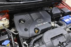 Kuva 1: moottori diesel, Kia Ceed 2007 1.6CRDI Diesel