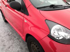 Kuva 1: lokasuoja etu oikea, Toyota Aygo 1.0 3ov. -06