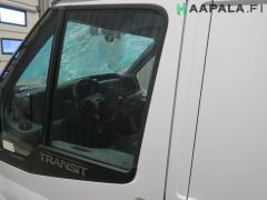 Kuva 1: ovilasi etu vasen, Ford Transit 2.2 TDCi 300S Low Van (etuveto)