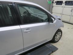 Kuva 1: oikea etuovi, Skoda Citigo 1.0i 12V 5 HB