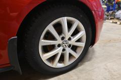 Kuva 1: rengassarja + vannesarja talvi nasta, Volkswagen Golf VI 2011 1.6 Diesel