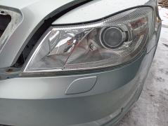 Kuva 1: ajovalo vasen XENON, Skoda Octavia 1.9 TDI BXE