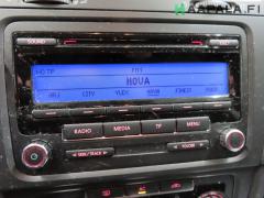 Kuva 1: radio, Volkswagen Golf VI 1.4i 16V 5 HB