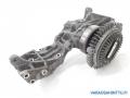 laturin kiinnike 058145521D, 058121350, 058119145 Volkswagen Passat 1,8t sedan -97