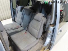 Kuva 1: takaistuin, Ford Tourneo Connect 1.8 TDCi