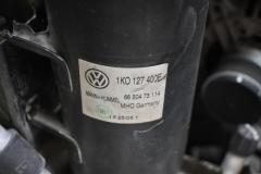 Kuva 1: polttoainesuodattimen jalka, Volkswagen Jetta 2006 1.9TDI